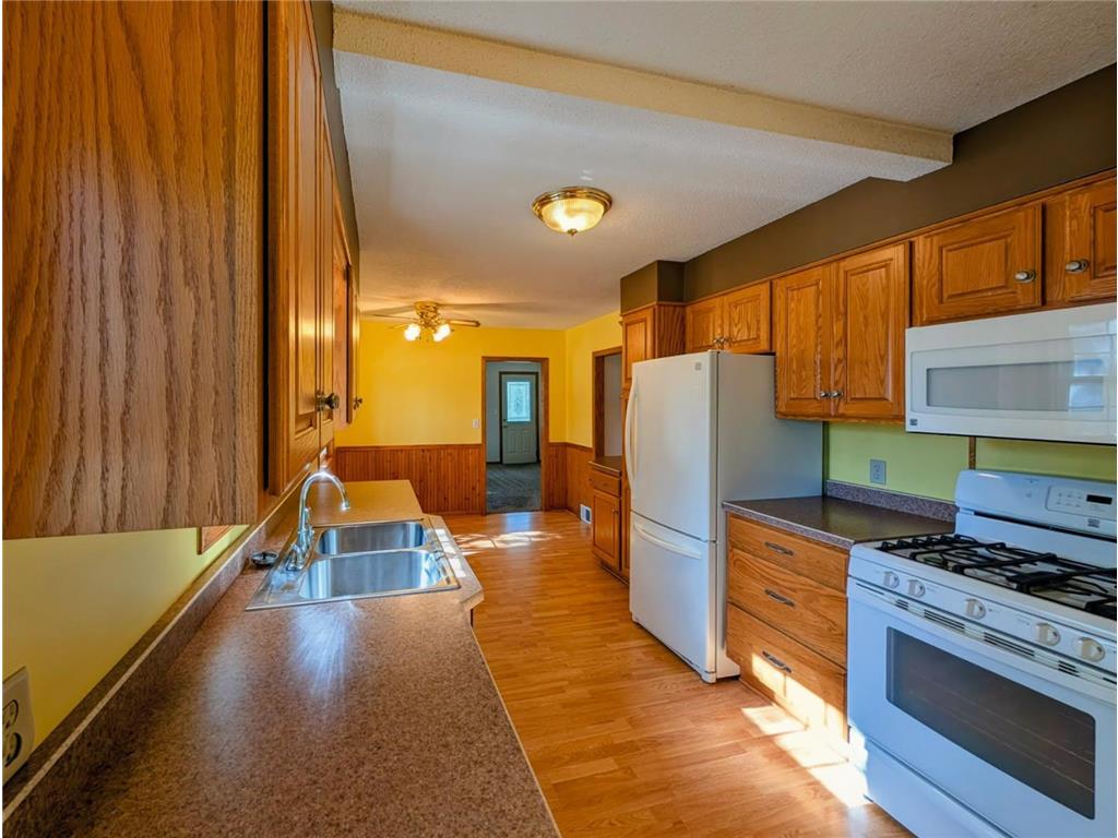 1002 N 6th Street Montevideo MN 56265 6812111 image8