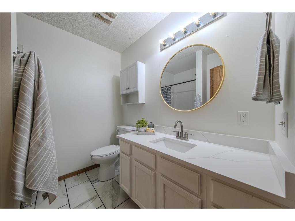 1002 Pleasant View Court NW Isanti MN 55040 7013472 image39