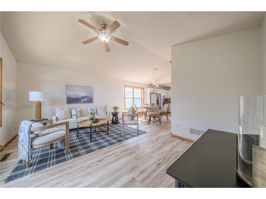 1002 Pleasant View Court NW Isanti MN 55040 7013472 image7