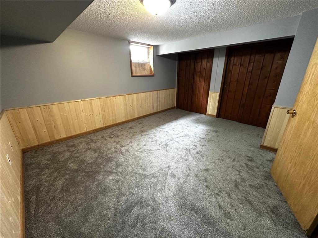 1002 Poplar Avenue Marshall MN 56258 7106627 image15