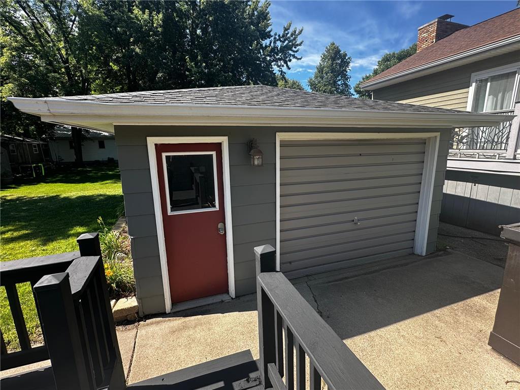 1002 Poplar Avenue Marshall MN 56258 7106627 image20