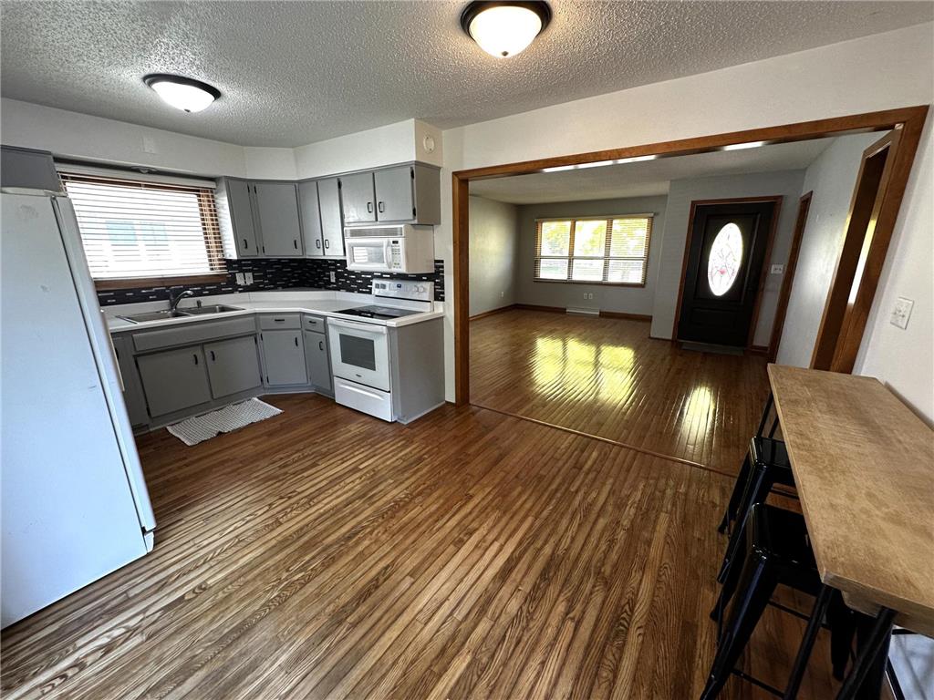 1002 Poplar Avenue Marshall MN 56258 7106627 image6