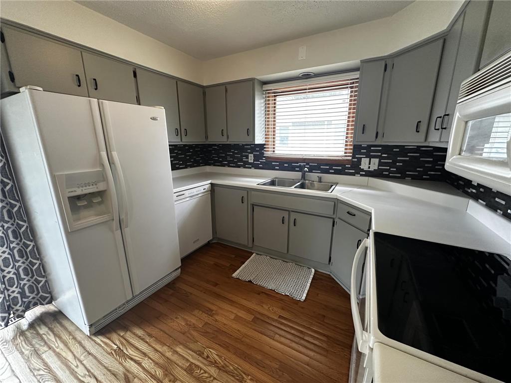 1002 Poplar Avenue Marshall MN 56258 7106627 image8