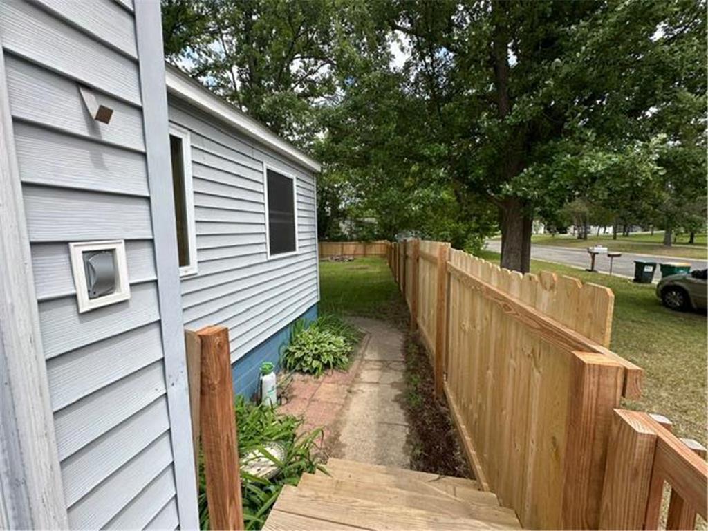 1002 SE 4th Street Grand Rapids MN 55744 7092600 image30