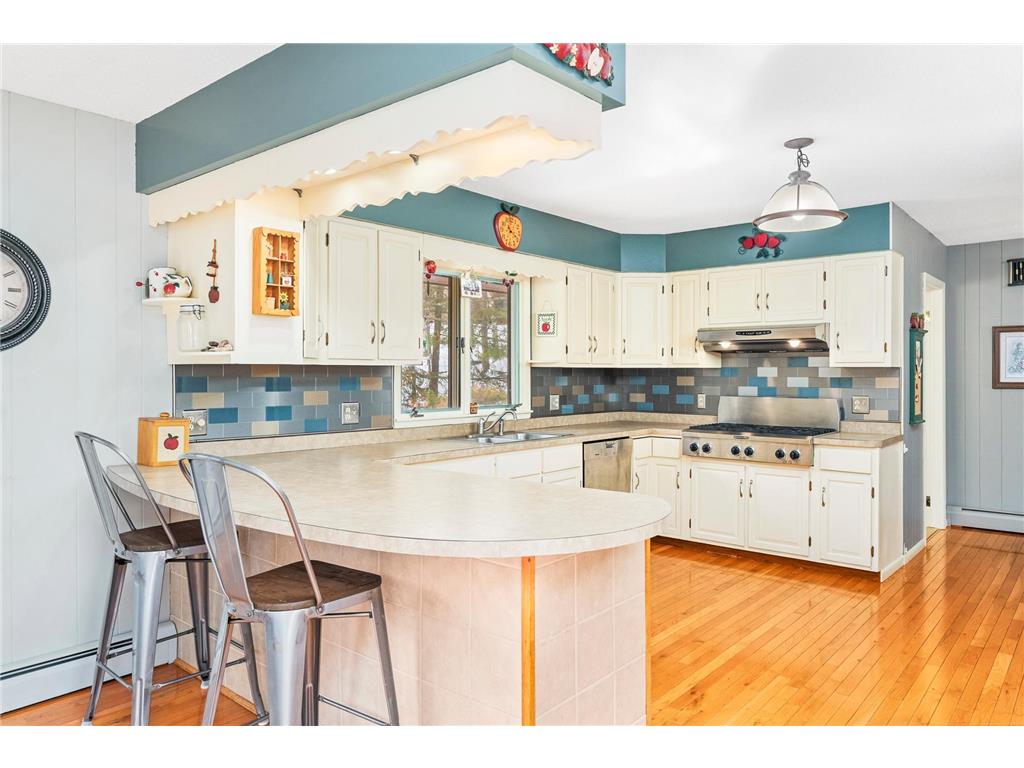 1002 Washington Avenue, Bayfield, WI, 54814 MLS 6516376 Edina Realty