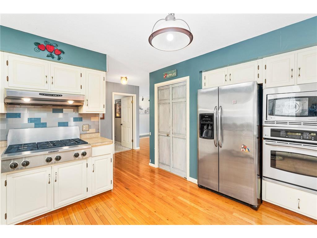 1002 Washington Avenue, Bayfield, WI, 54814 MLS 6516376 Edina Realty