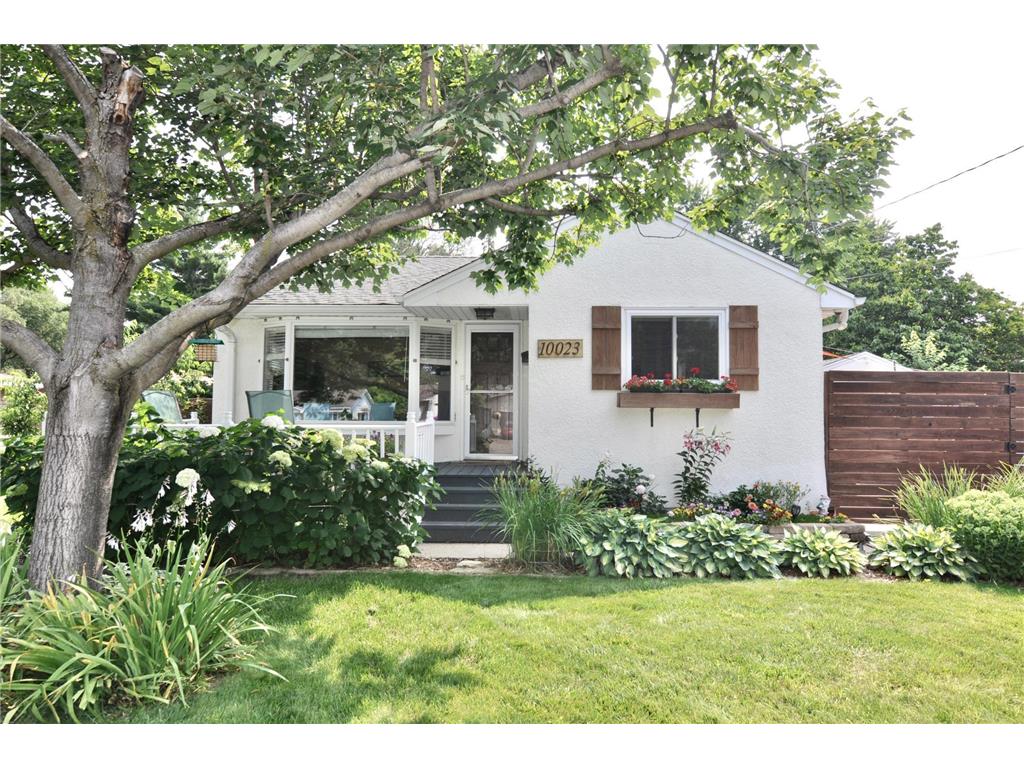 10023 Harriet Avenue S Bloomington MN 55420 6574166 image1