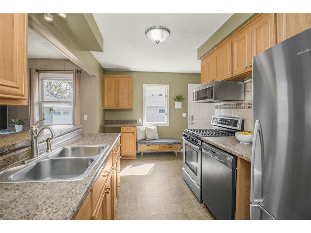 10025 Columbus Avenue S Bloomington MN 55420 7012049 image11