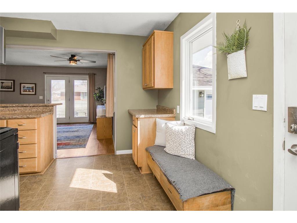 10025 Columbus Avenue S Bloomington MN 55420 7012049 image14