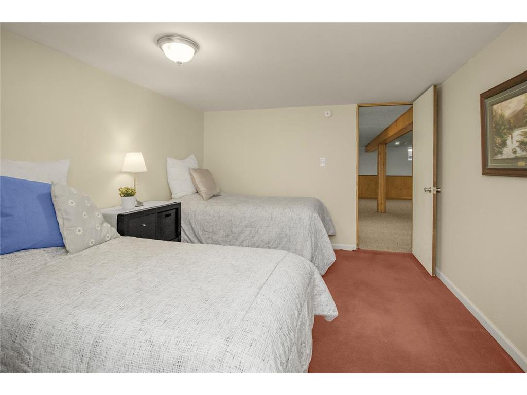 10025 Columbus Avenue S Bloomington MN 55420 7012049 image28