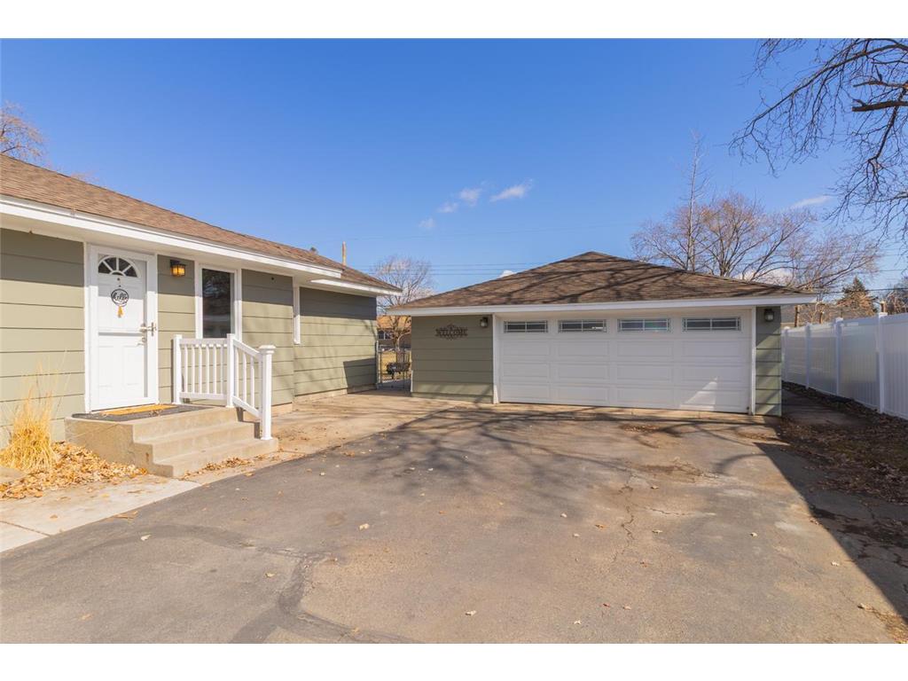 10025 Columbus Avenue S Bloomington MN 55420 7012049 image33