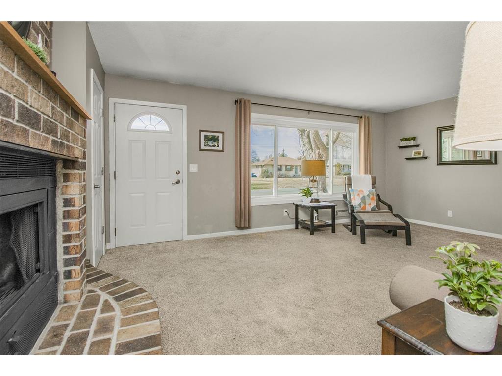 10025 Columbus Avenue S Bloomington MN 55420 7012049 image4