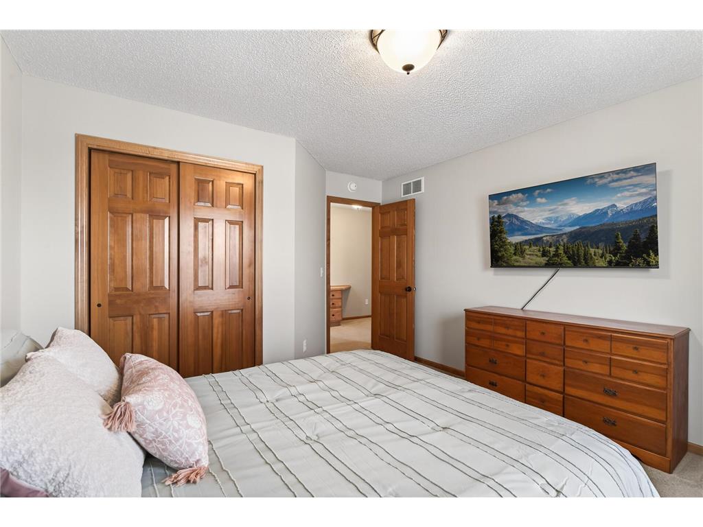 10025 Toledo Drive N Brooklyn Park MN 55443 7002724 image37