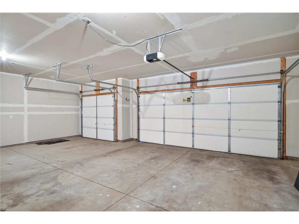 10025 Toledo Drive N Brooklyn Park MN 55443 7002724 image48