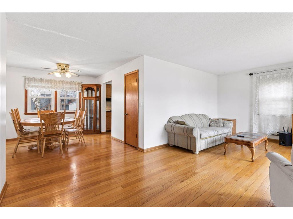 10025 Wentworth Avenue S Bloomington MN 55420 7051753 image2