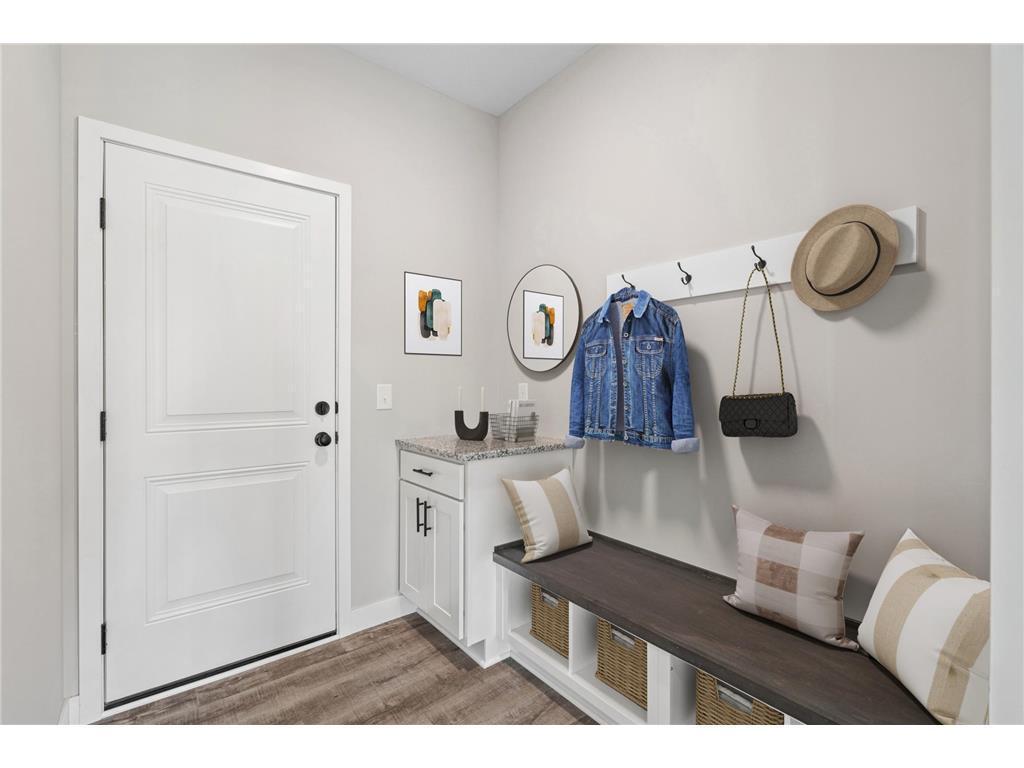 10027 Newport Path Woodbury MN 55129 6695290 image12