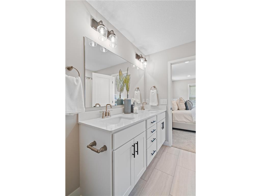 10027 Newport Path Woodbury MN 55129 6695290 image14