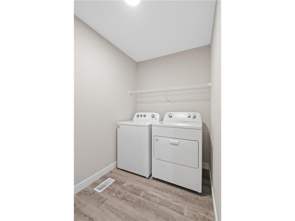 10027 Newport Path Woodbury MN 55129 6695290 image19