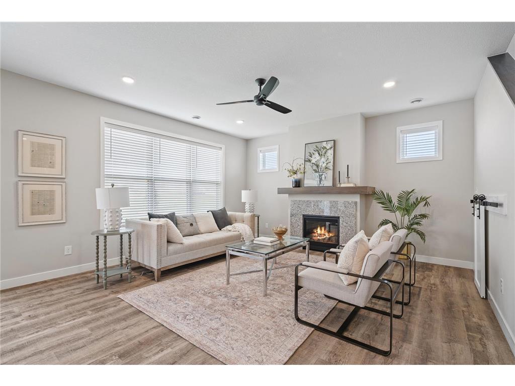 10027 Newport Path Woodbury MN 55129 6695290 image4