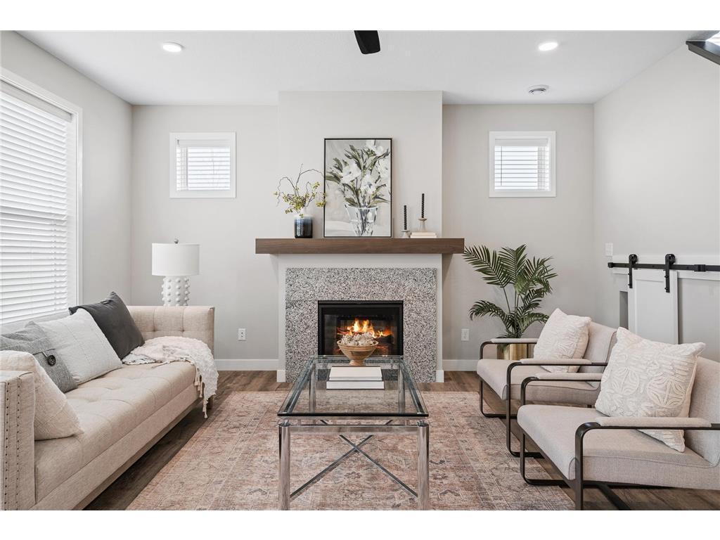 10027 Newport Path Woodbury MN 55129 6695290 image5