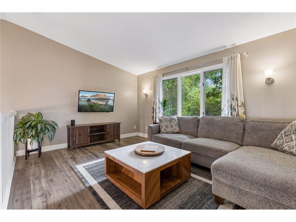 10028 Park Circle Bloomington MN 55420 7102204 image14