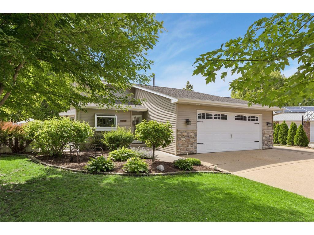 10028 Park Circle Bloomington MN 55420 7102204 image2
