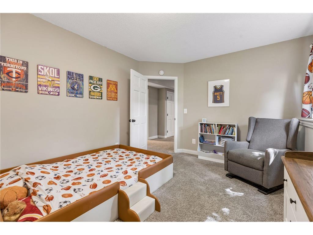 10028 Park Circle Bloomington MN 55420 7102204 image25