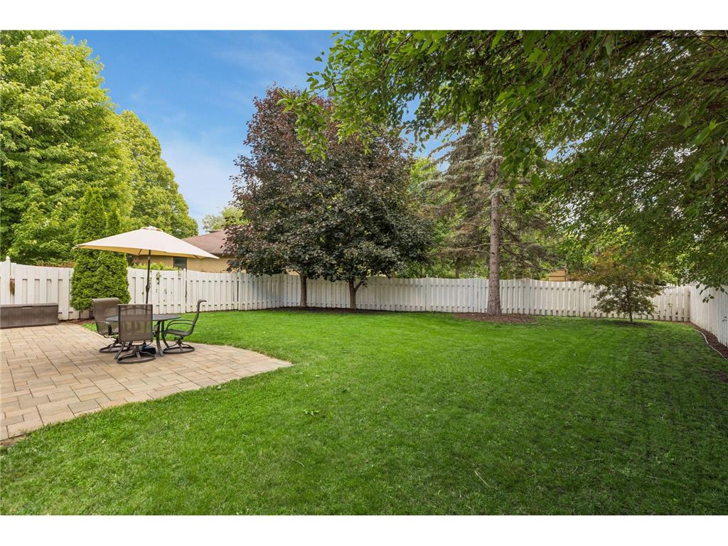 10028 Park Circle Bloomington MN 55420 7102204 image31