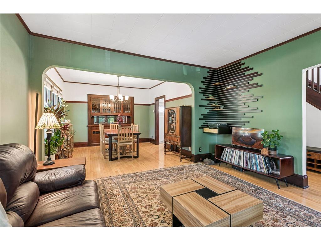 1003 Avon Street N Saint Paul MN 55103 7022299 image3