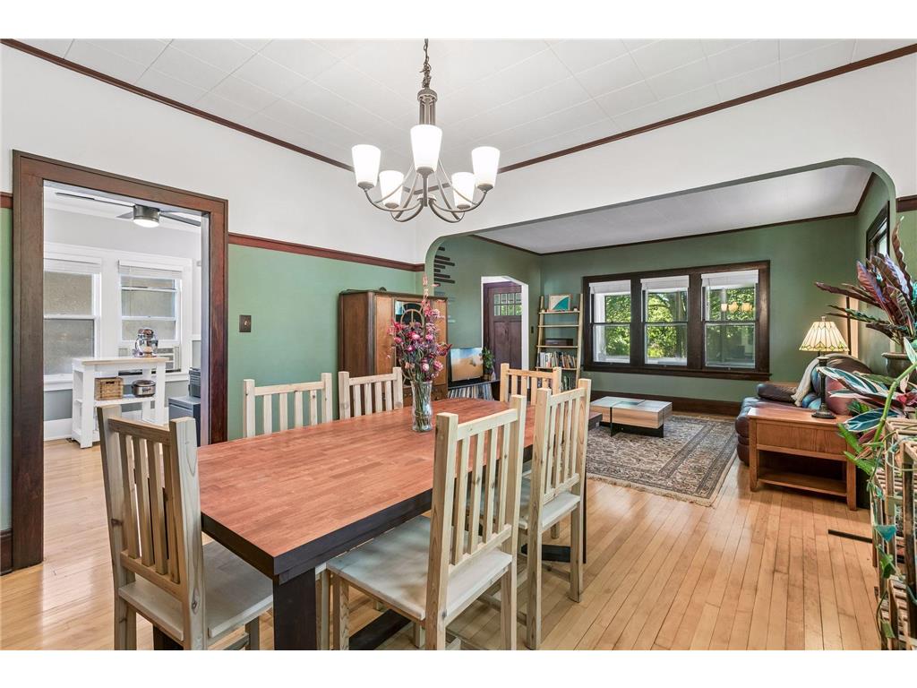 1003 Avon Street N Saint Paul MN 55103 7022299 image4