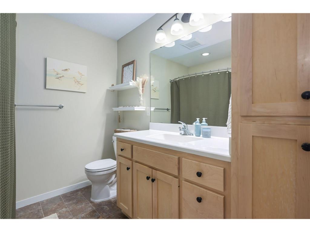 1003 Farrell Street S Maplewood MN 55119 7077147 image17