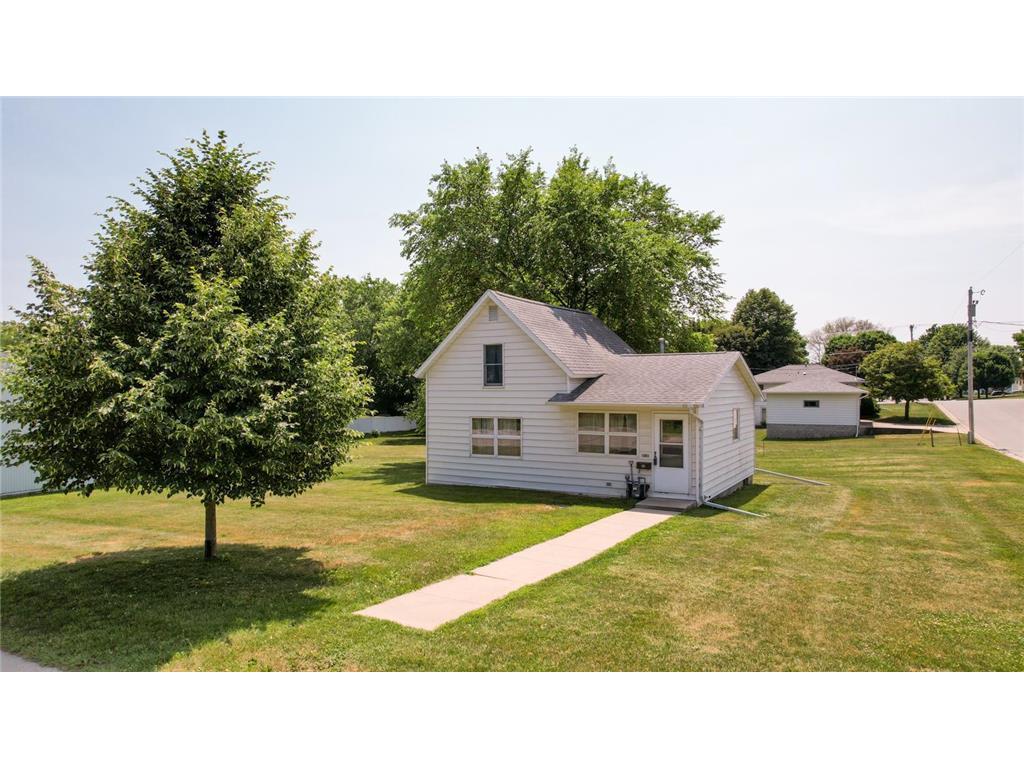 1003 Grand Street SE Chatfield MN 55923 6385051 image2