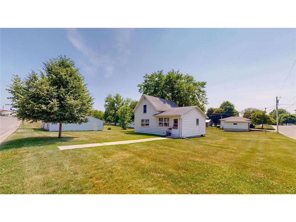1003 Grand Street SE Chatfield MN 55923 6385051 image25