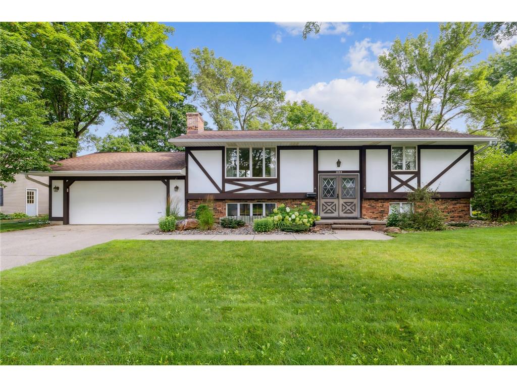 1003 Hazel Street River Falls WI 54022 6578020 image1