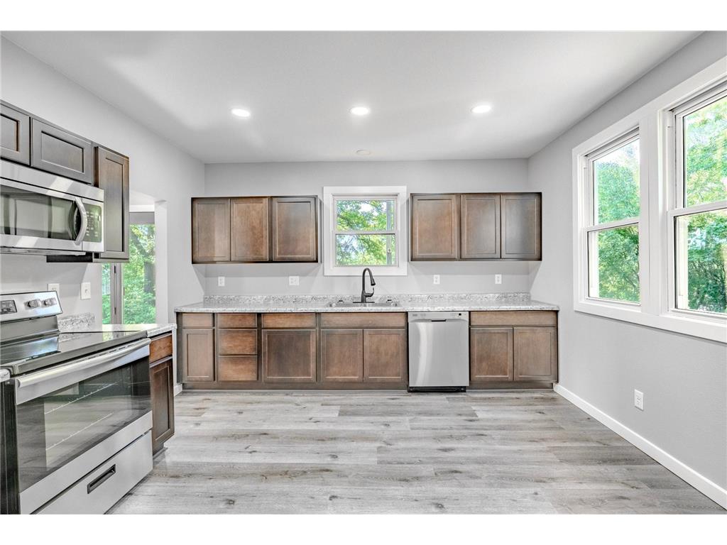 1003 Lindbergh Drive S Little Falls MN 56345 - Mississippi 7075990 image15