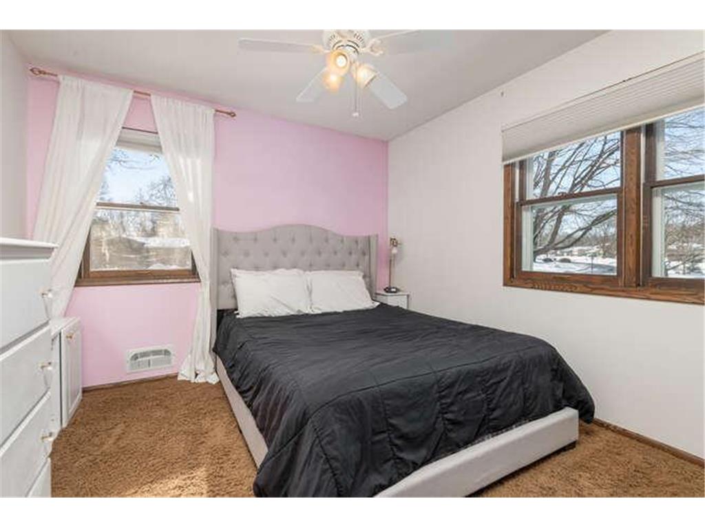 10032 Irwin Circle Bloomington MN 55437 7049748 image18