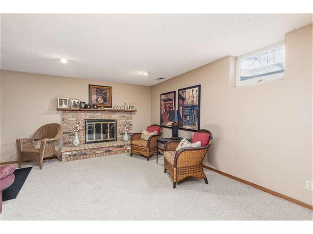 10032 Irwin Circle Bloomington MN 55437 7049748 image21