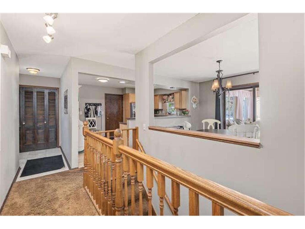 10032 Irwin Circle Bloomington MN 55437 7049748 image4