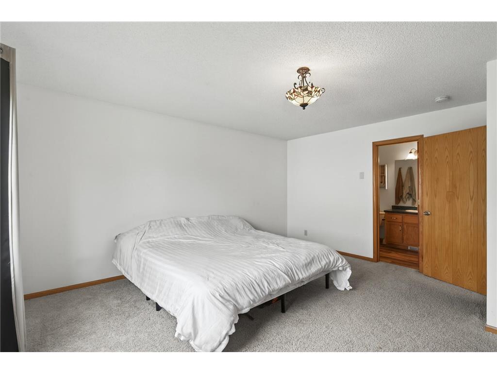10035 Fallgold Parkway N Brooklyn Park MN 55443 7079270 image15