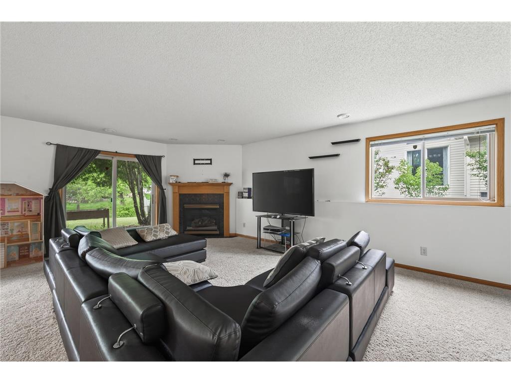 10035 Fallgold Parkway N Brooklyn Park MN 55443 7079270 image21