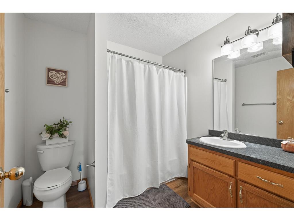 10035 Fallgold Parkway N Brooklyn Park MN 55443 7079270 image24