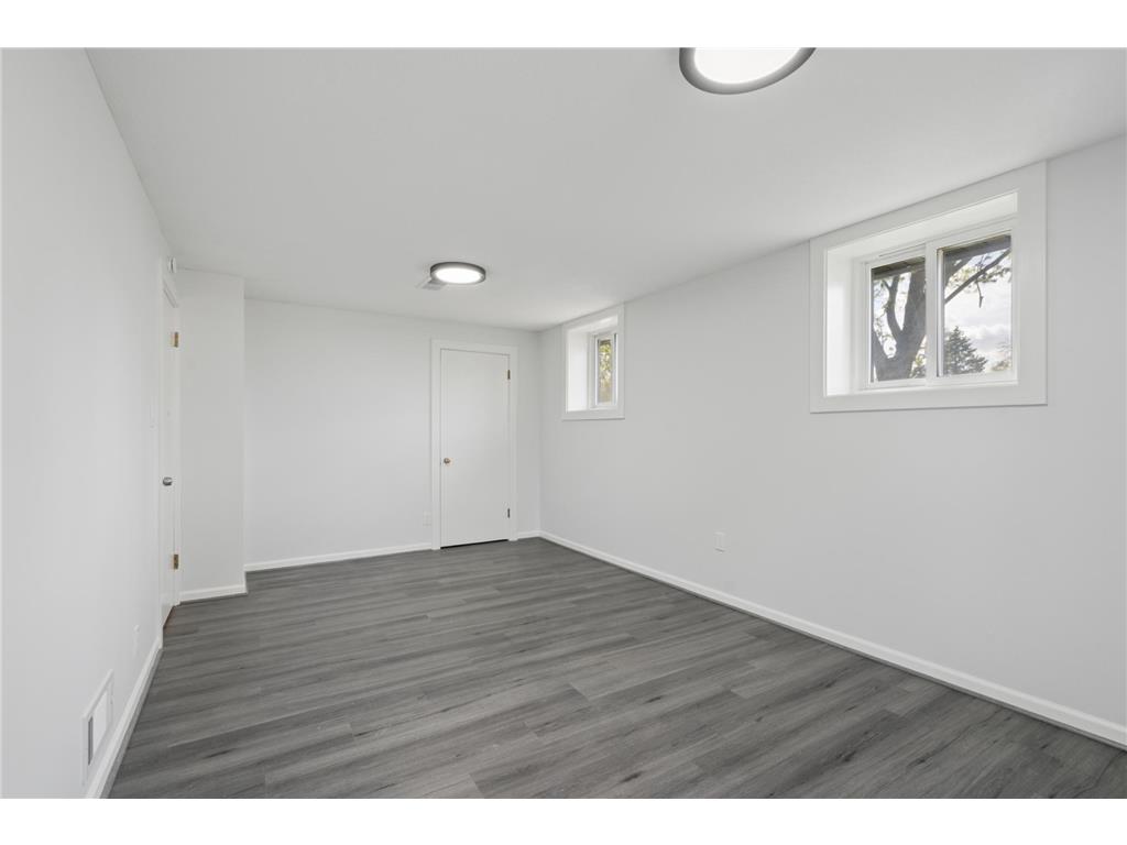 10037 Fremont Avenue S Bloomington MN 55431 7048623 image22