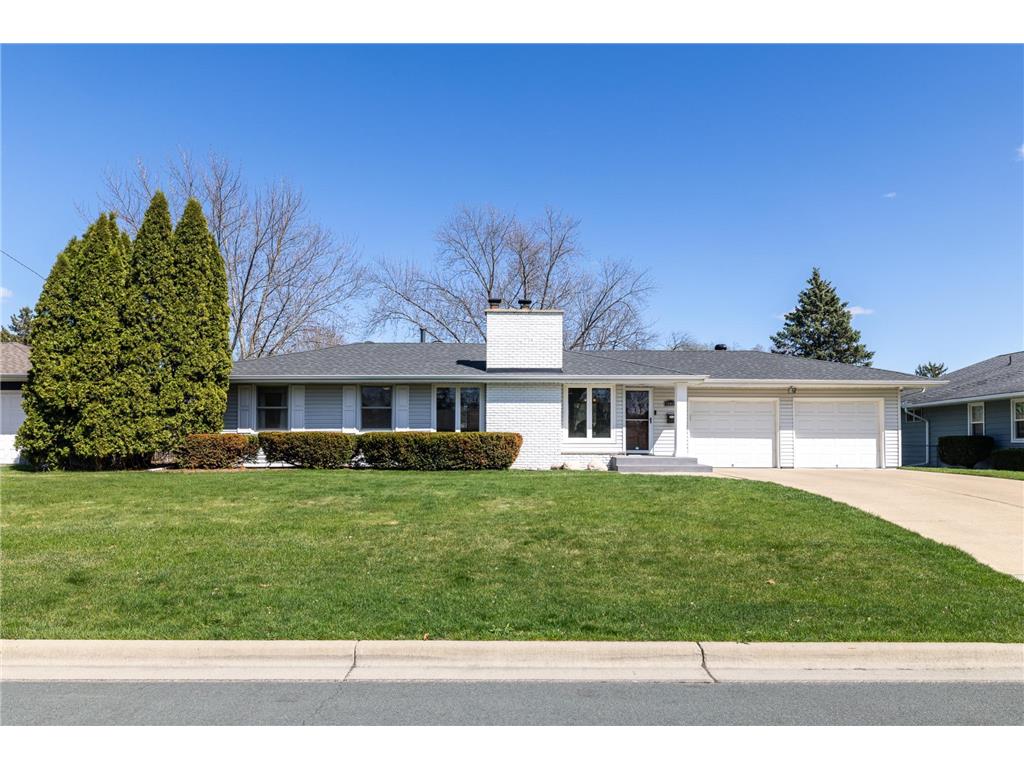 10037 Girard Avenue S Bloomington MN 55431 7049598 image1