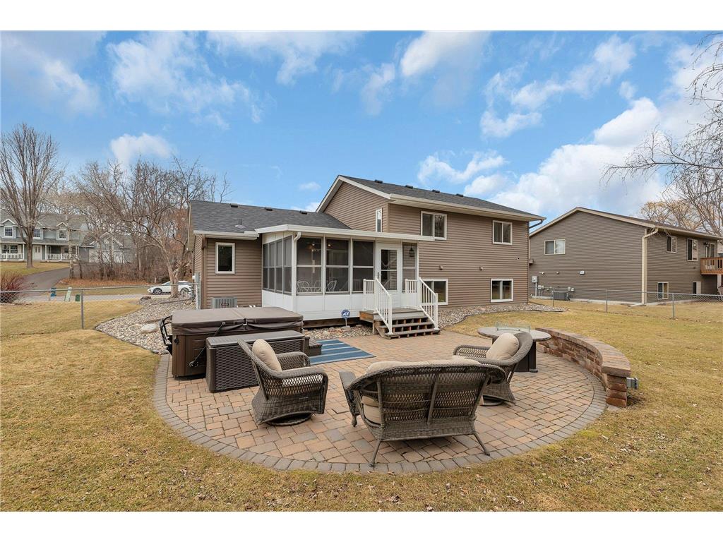 1004 13th Street N Sauk Rapids MN 56379 6687304 image1