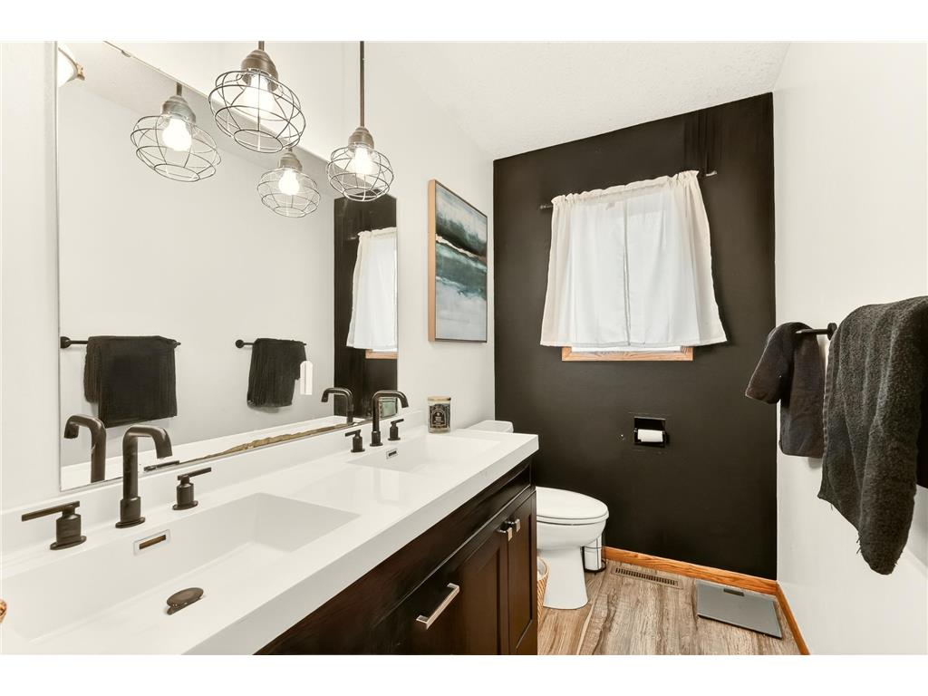 1004 6th Street NW Dodge Center MN 55927 7082018 image15