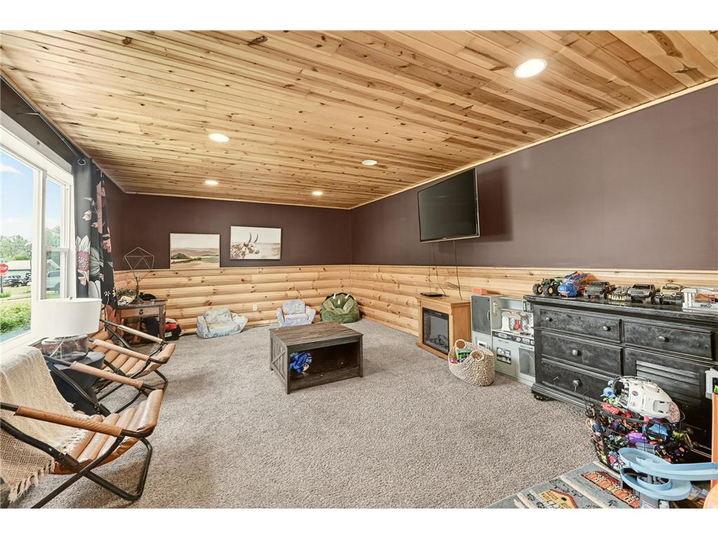 1004 6th Street NW Dodge Center MN 55927 7082018 image5