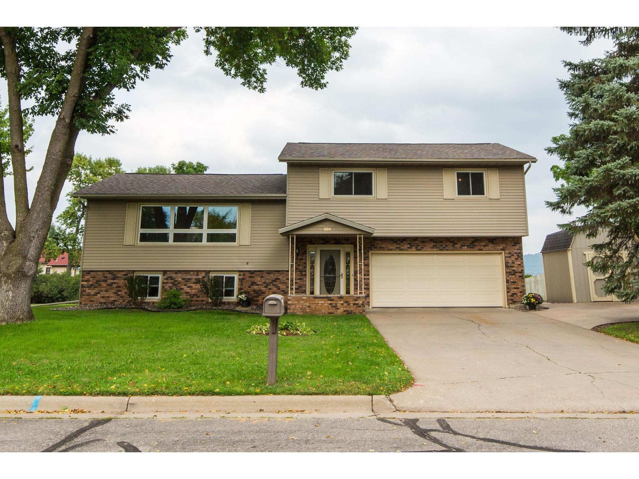 1004 N High Street Lake City MN 55041 - PEPIN 5739080 image1