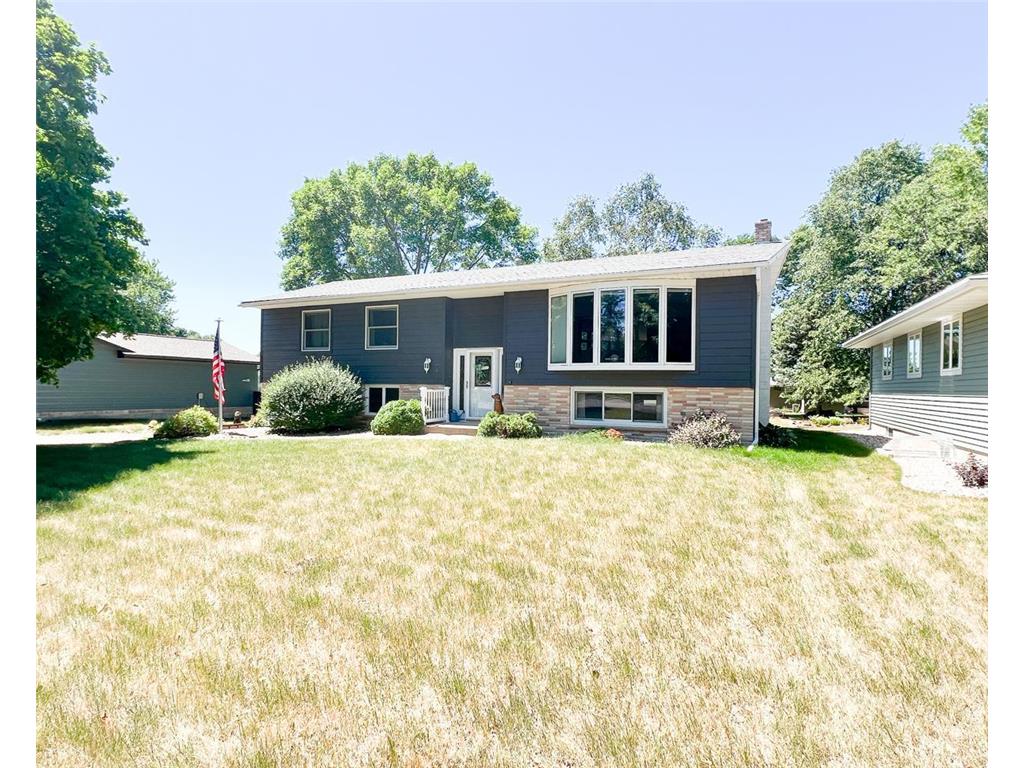 1004 N Renville Street, Winthrop, MN 55396 MLS 6237916 Edina Realty