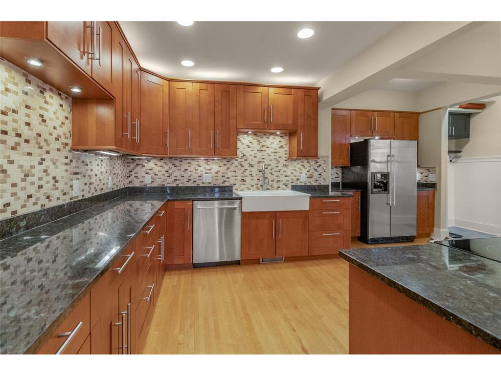 1004 Sheridan Avenue N Minneapolis MN 55411 7095101 image14