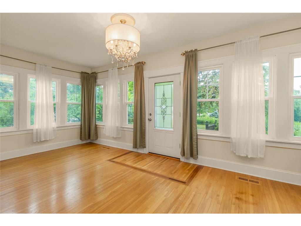 1004 Sheridan Avenue N Minneapolis MN 55411 7095101 image7